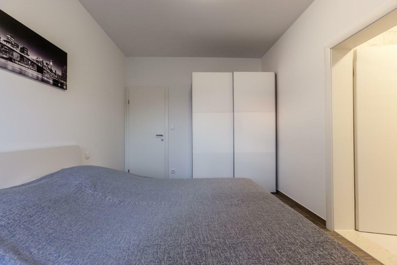 Luxury Villa Aria, Apartment Trogir Exterior photo